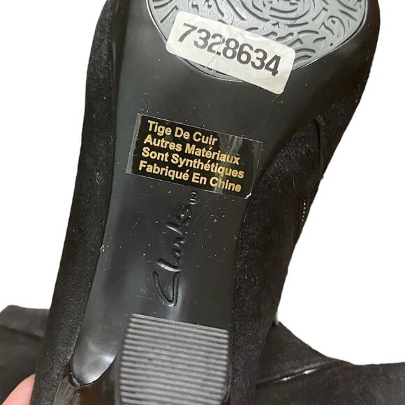 Clarks Artisan Collection SZ 6 Society Ascot Black Suede Comfort Kitten Heels - Picture 9 of 14